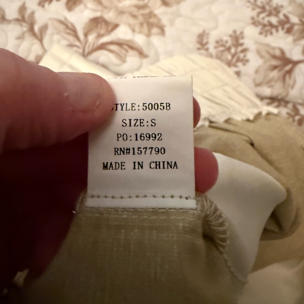 NWT Pinch Faux Leather Shorts- Cream - Picture 6 of 7